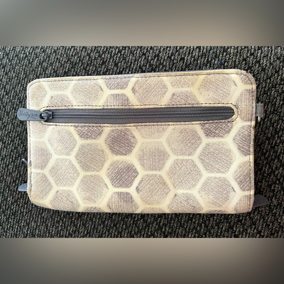 Clutch Purse - Picture 5 of 6